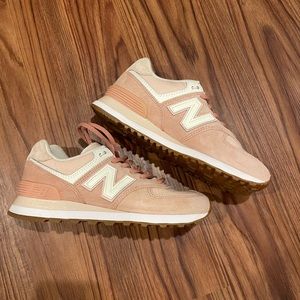 New Balance 574 Womens pink Sneakers